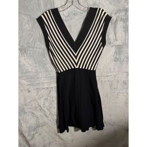 Sandro Paris Black White Striped V Neck Knit Dress Midi size 1 US‎ size 4 small